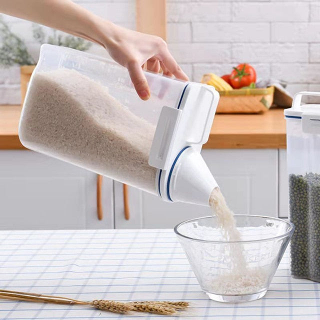 Rotatable Dry Food Dispenser